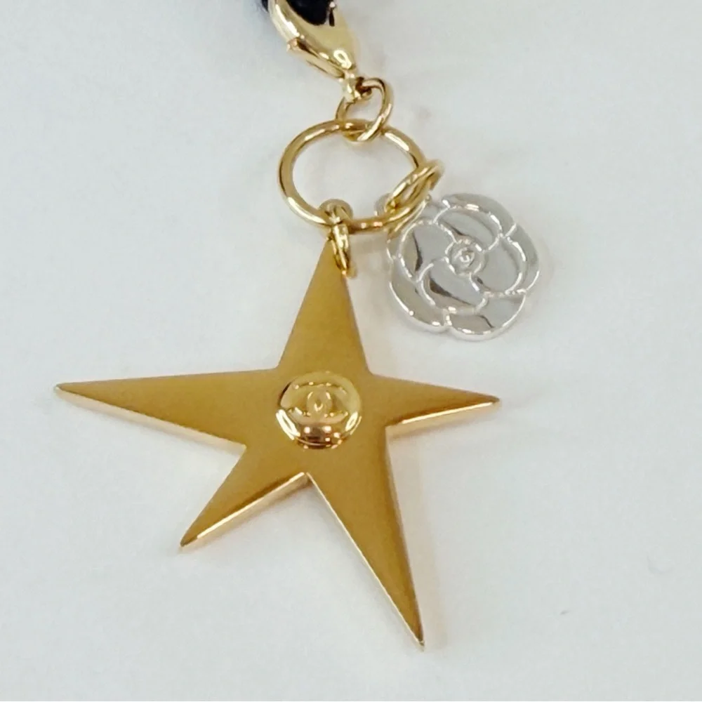 CHANEL 2025 Holiday Charm Limited Edition AUTHENTIC
